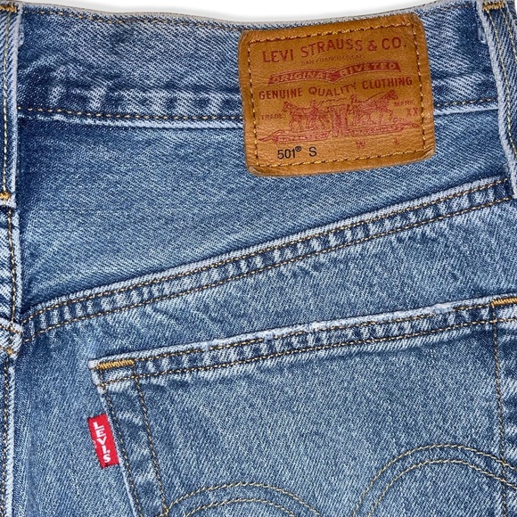 LEVI’S 501 Skinny Distressed Jeans Size 26 - Picture 3 of 13